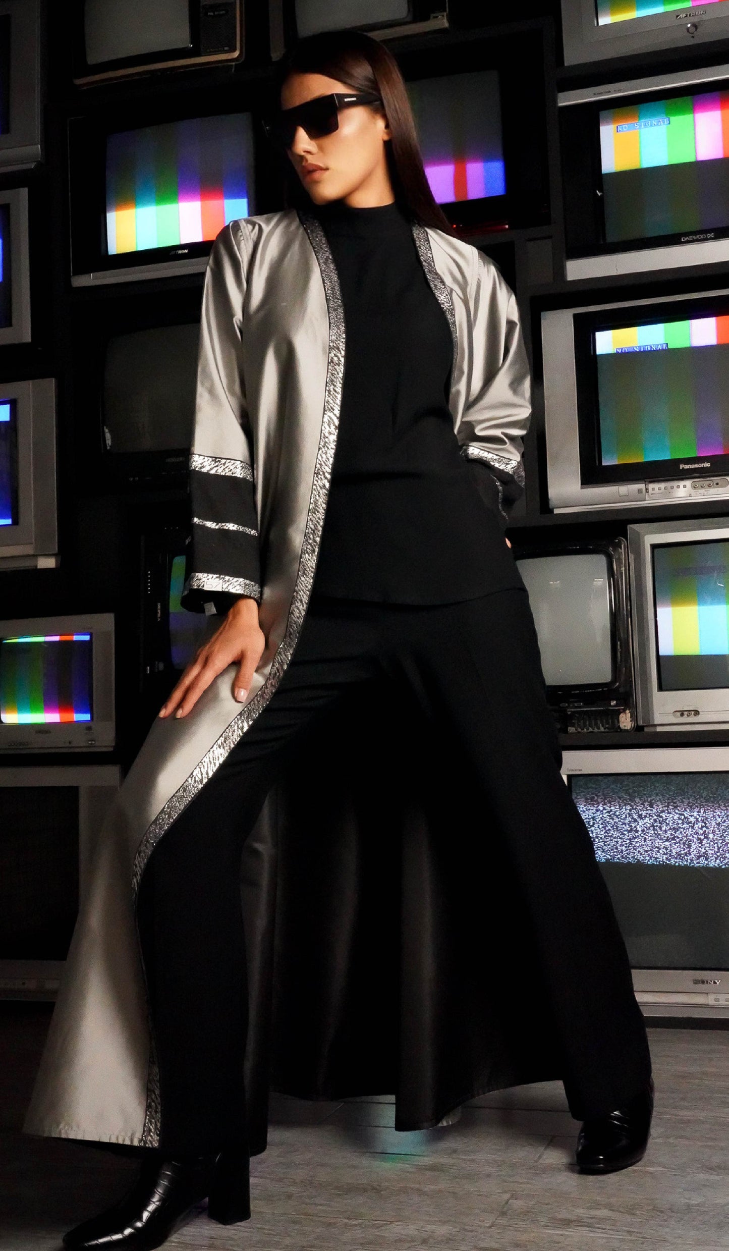 Reversible Crisp Silk Abaya - Black Side